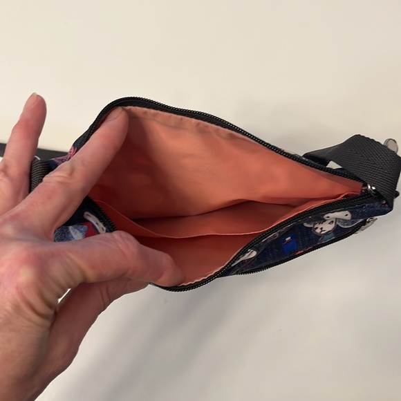 LeSportSac Cross Body Body - Picture 5 of 6